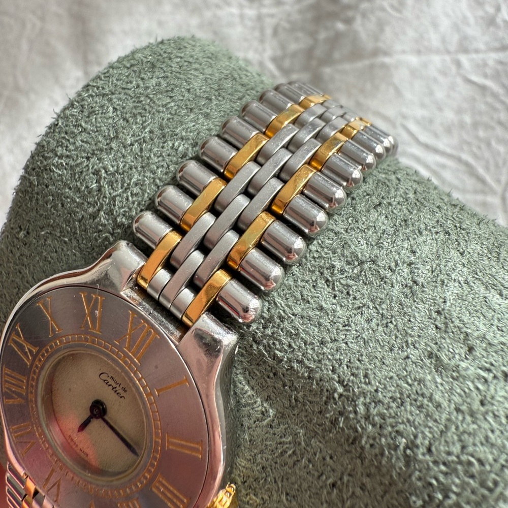 Cartier watch, Roman Bezel, Ivory Dial, bullet strap, Must de Cartier - Picture 9 of 12